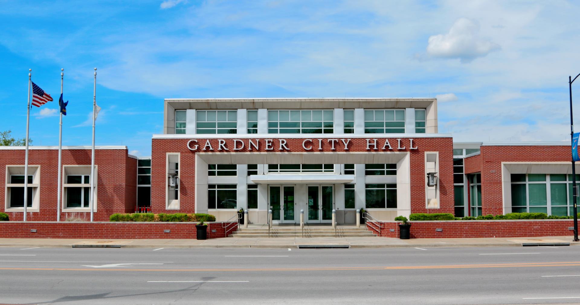 central bank gardner ks